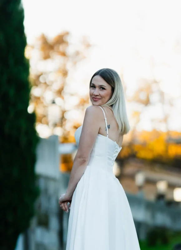 Novia preparada para baile de boda